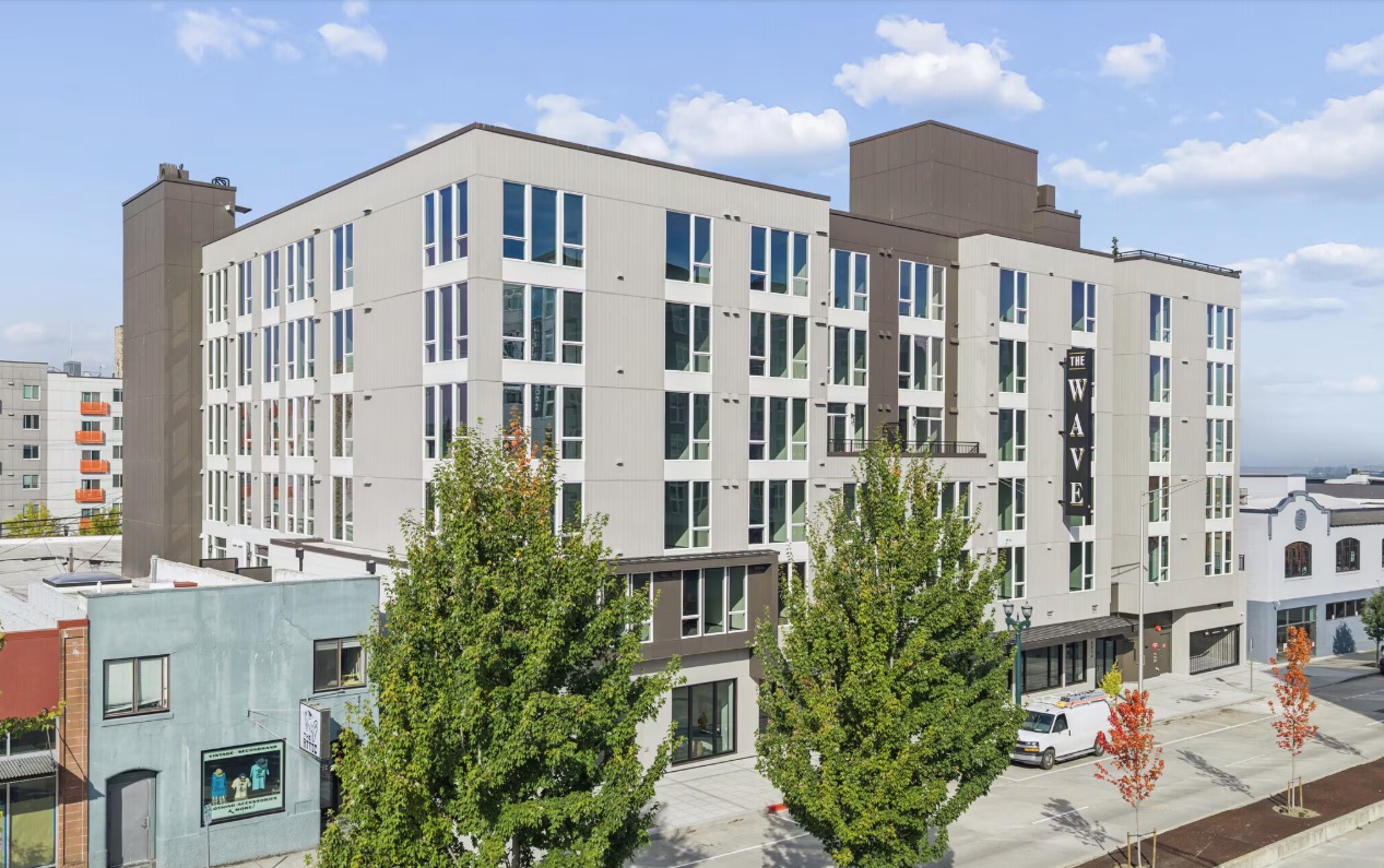 The Wave Apartments Everett