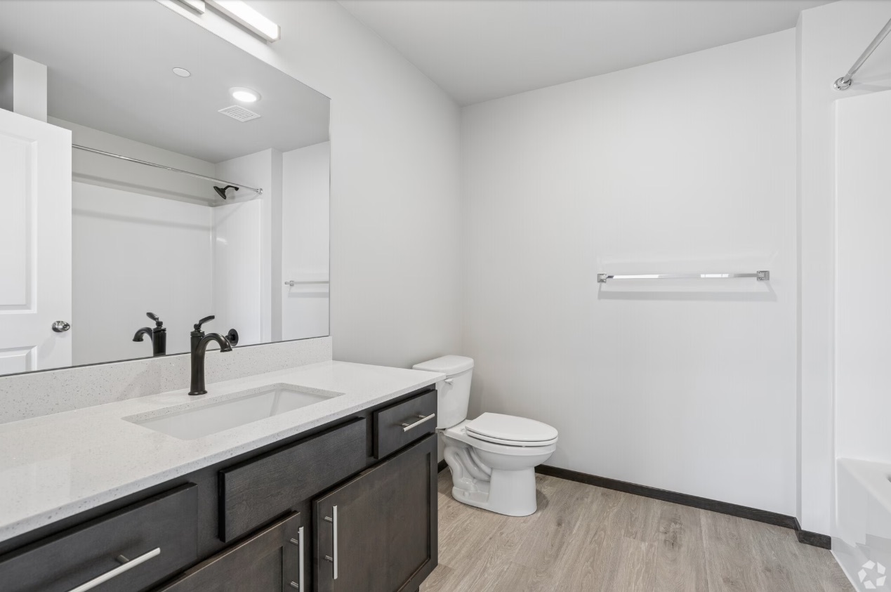 The Wave Bathroom